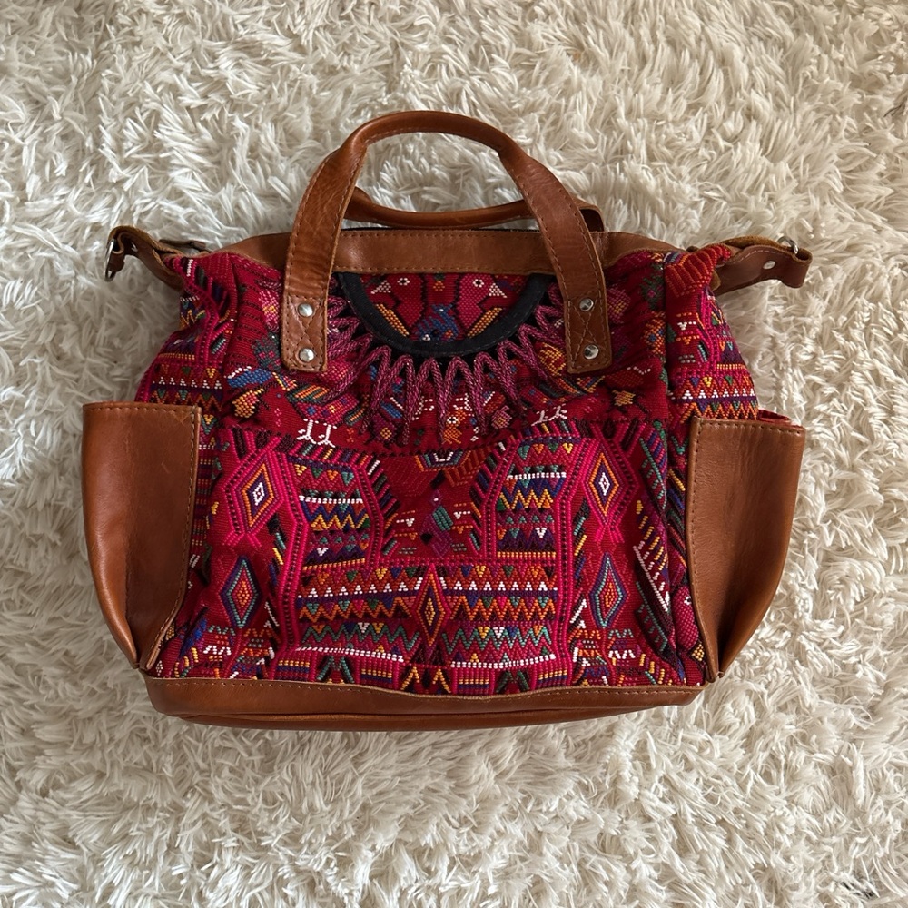 Nena & Co. Vibrant ONE OF A KIND MEDIUM CONVERTIBLE DAY BAG